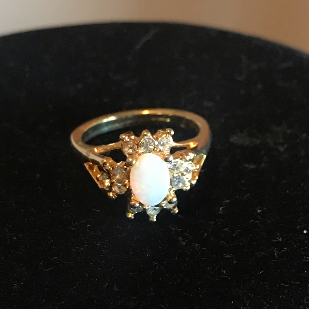 Avon Created Opal Ring Size 7
